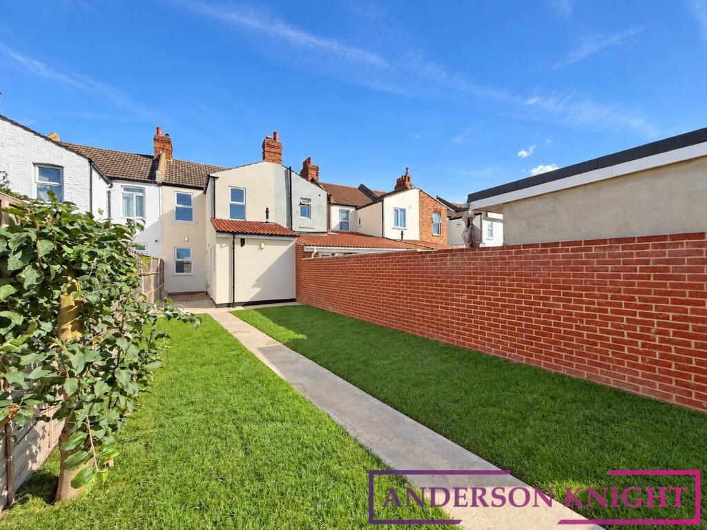 4 bed Mid Terraced House for rent in Hounslow. From Anderson Knight 4 bed Mid Terraced House for rent in Hounslow. From Anderson Knight