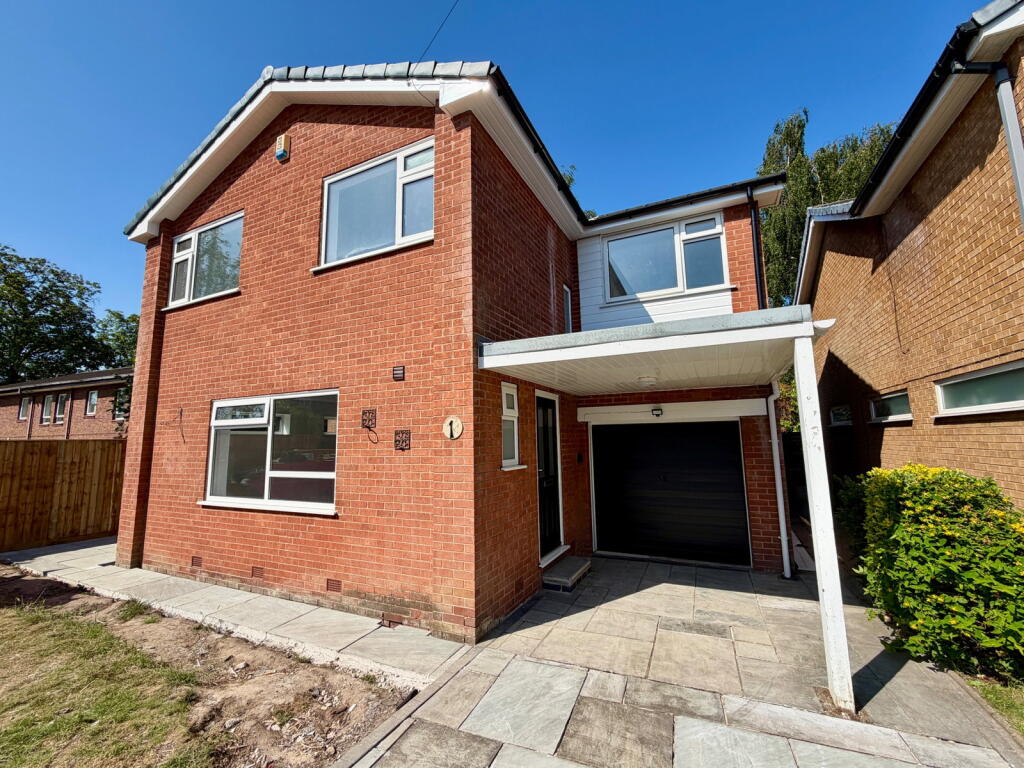 4 bed Detached for rent in Cheadle. From Andrew J Dawson - Cheadle 4 bed Detached for rent in Cheadle. From Andrew J Dawson - Cheadle