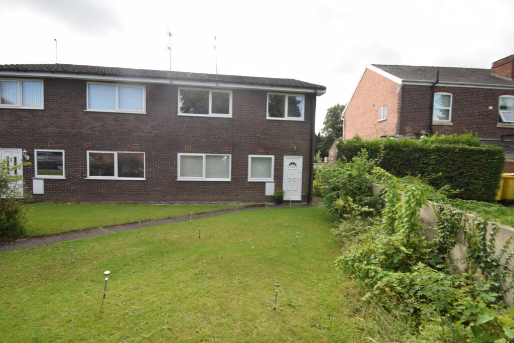 2 bed 1st Floor Flat for rent in Cheadle. From Andrew J Dawson - Cheadle