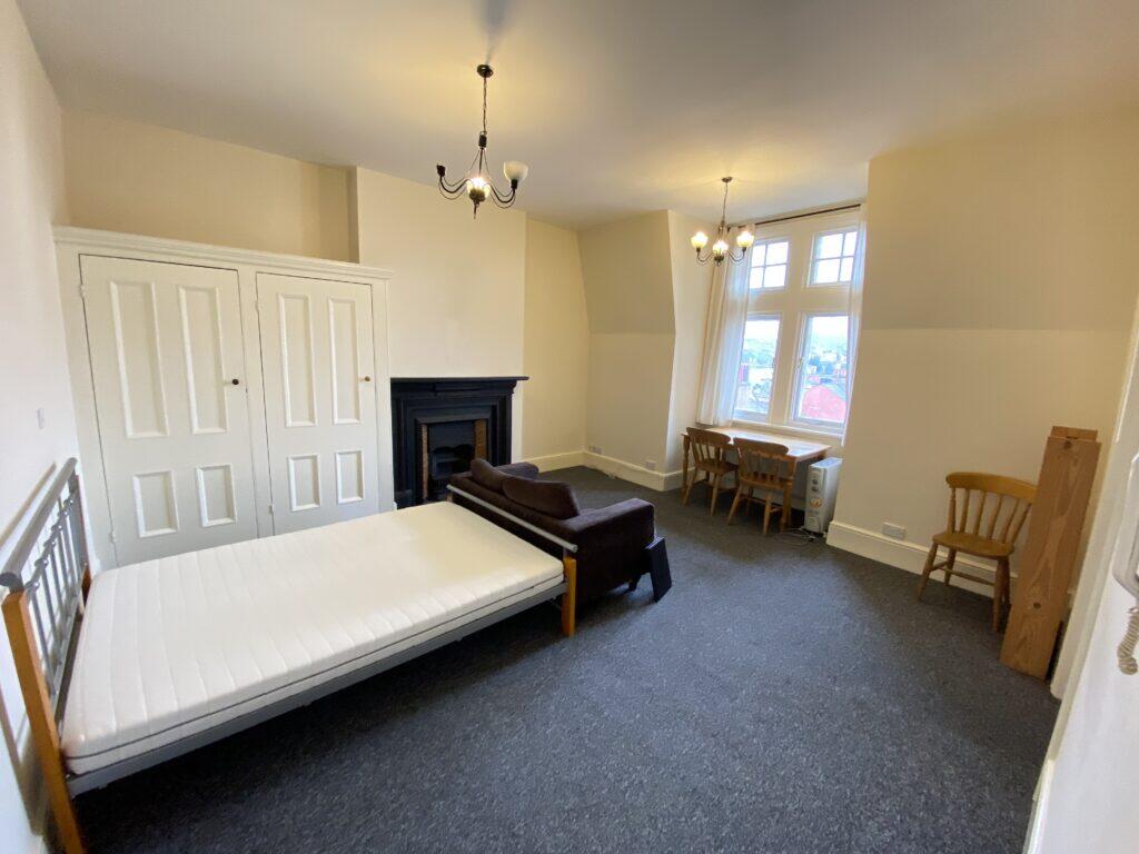 1 bed 1st Floor Flat for rent in Hornsey. From Andrew Lloyd Estates Ltd 1 bed 1st Floor Flat for rent in Hornsey. From Andrew Lloyd Estates Ltd