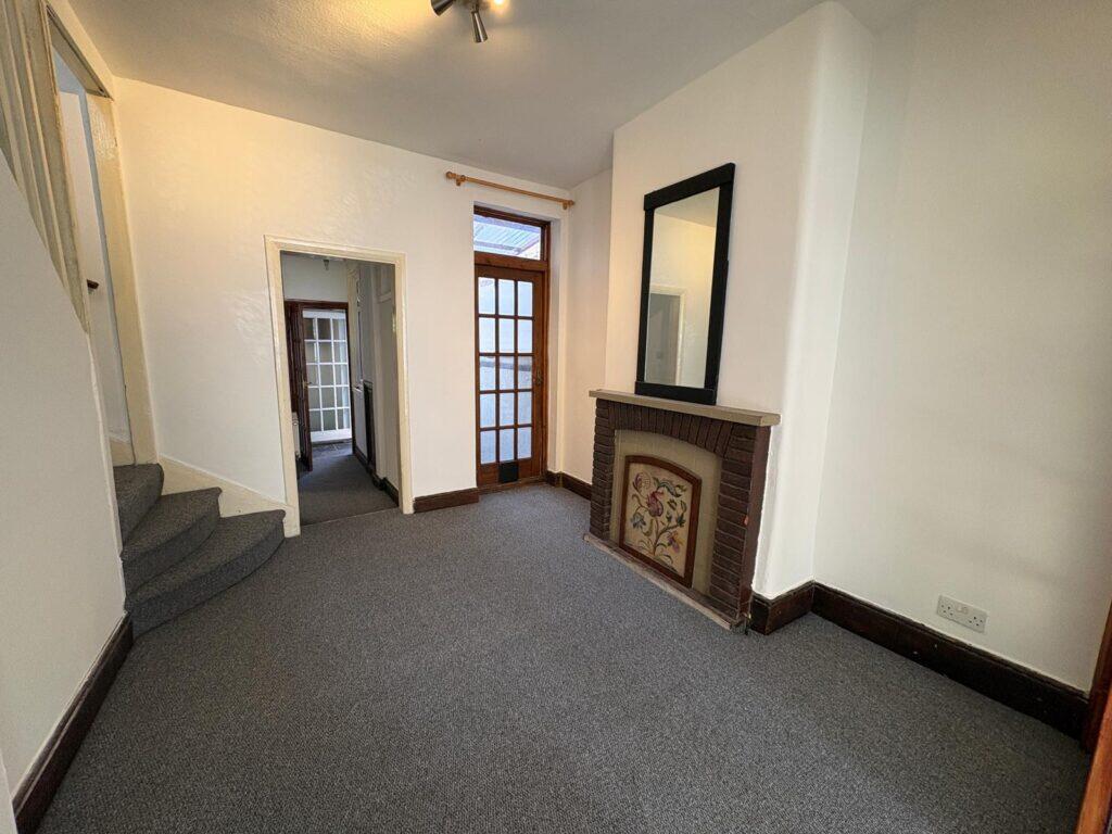 3 bed Mid Terraced House for rent in Tottenham. From Andrew Lloyd Estates Ltd 3 bed Mid Terraced House for rent in Tottenham. From Andrew Lloyd Estates Ltd
