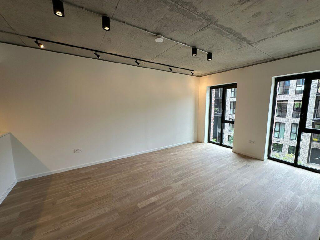1 bed 1st Floor Flat for rent in Tottenham. From Andrew Lloyd Estates Ltd