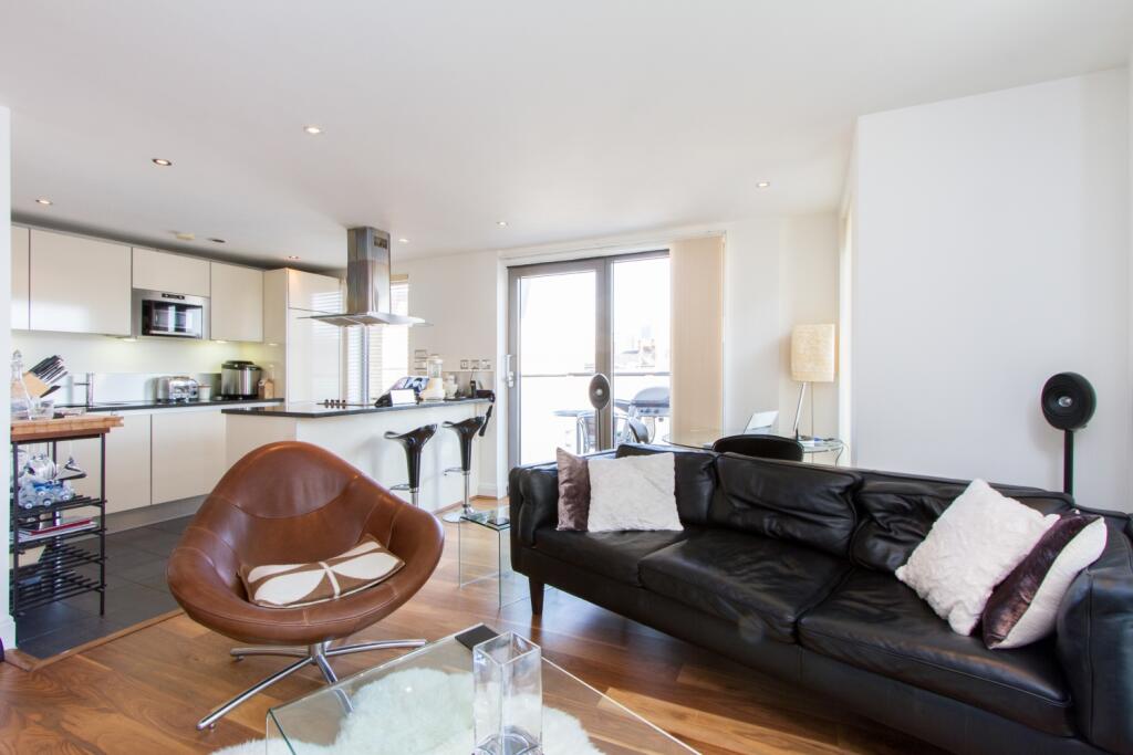 2 bed Apartment for rent in London. From Andrew Reeves - Westminster & Belgravia