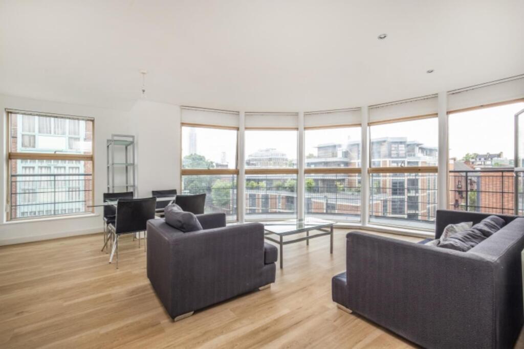 3 bed Apartment for rent in Westminster. From Andrew Reeves - Westminster & Pimlico