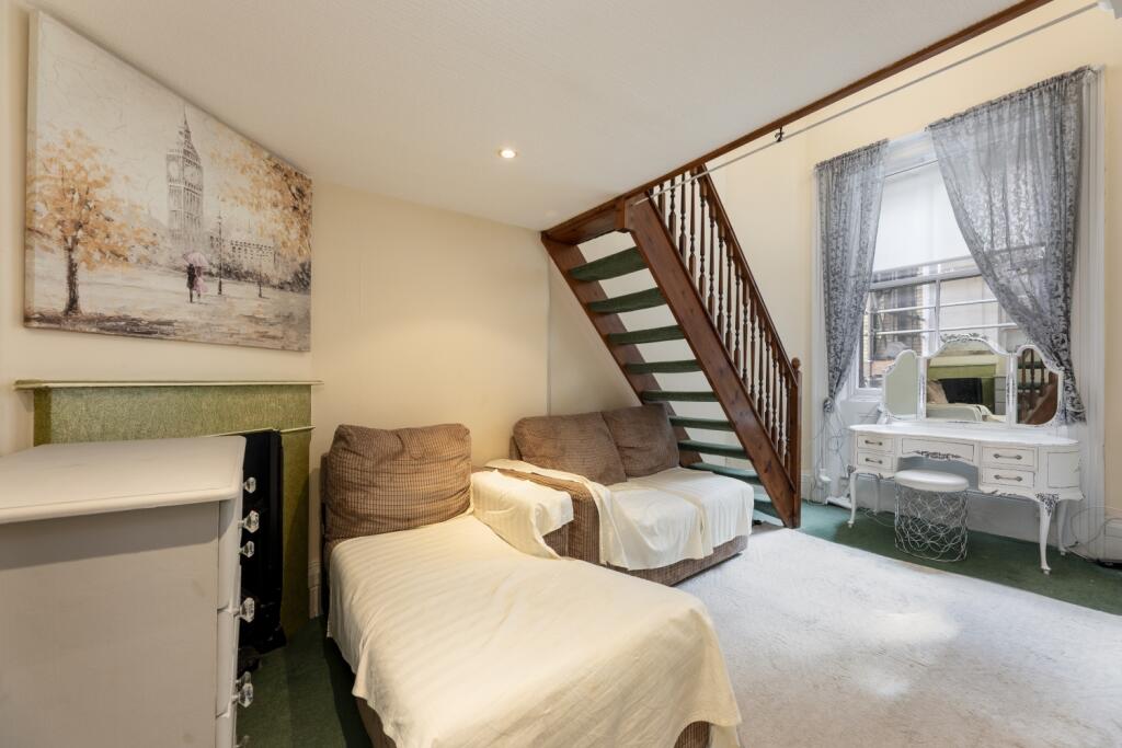 4 bed Studio for rent in London. From Andrew Reeves - Westminster & Pimlico 4 bed Studio for rent in London. From Andrew Reeves - Westminster & Pimlico