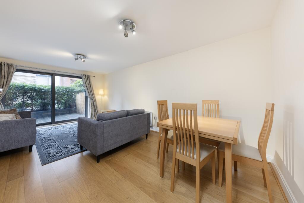 2 bed Apartment for rent in London. From Andrew Reeves - Westminster & Pimlico 2 bed Apartment for rent in London. From Andrew Reeves - Westminster & Pimlico