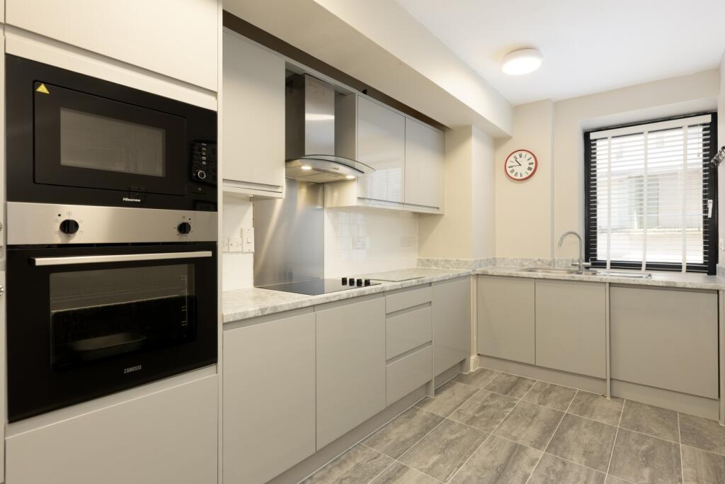 2 bed Apartment for rent in Bermondsey. From Andrew Reeves - Westminster & Pimlico 2 bed Apartment for rent in Bermondsey. From Andrew Reeves - Westminster & Pimlico