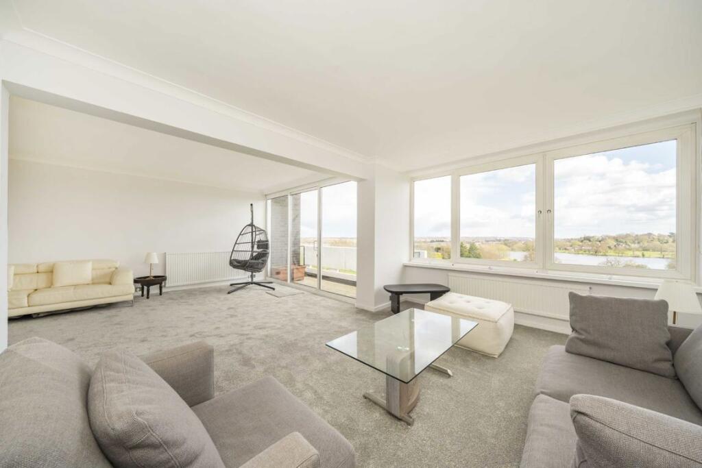 4 bed 1st Floor Flat for rent in Wimbledon. From andrew scott robertson