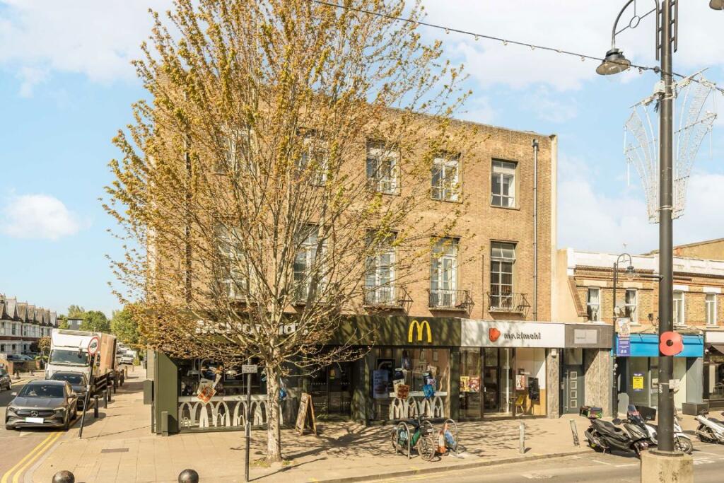 0 bed 1st Floor Flat for rent in New Malden. From andrew scott robertson