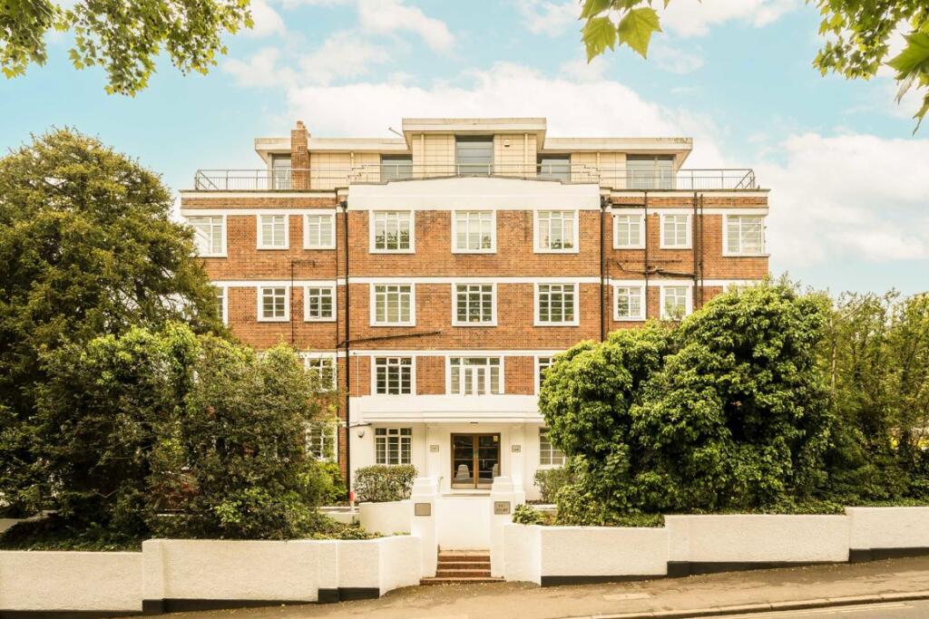 3 bed 1st Floor Flat for rent in Wimbledon. From andrew scott robertson