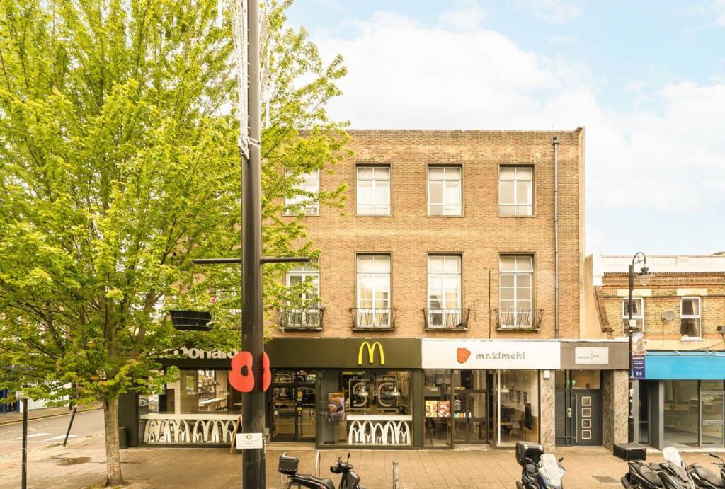 2 bed 1st Floor Flat for rent in New Malden. From andrew scott robertson