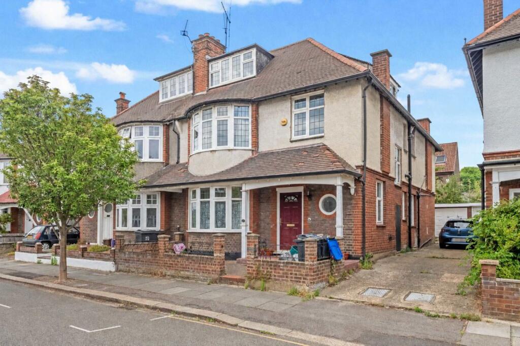 5 bed Detached for rent in Wimbledon. From andrew scott robertson