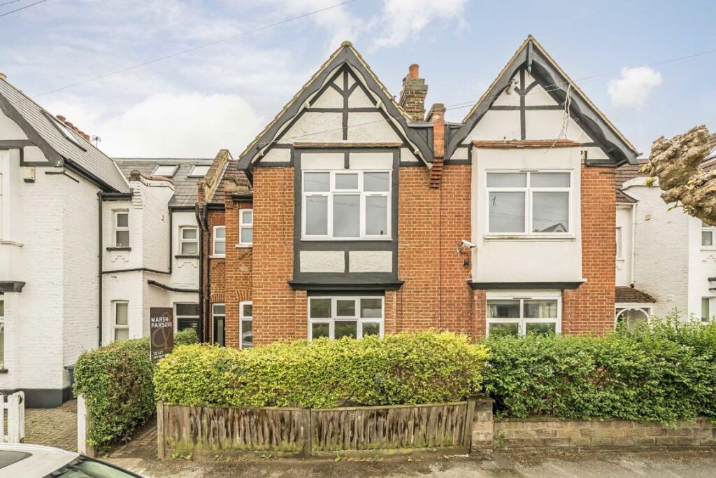 4 bed Mid Terraced House for rent in Wimbledon. From andrew scott robertson