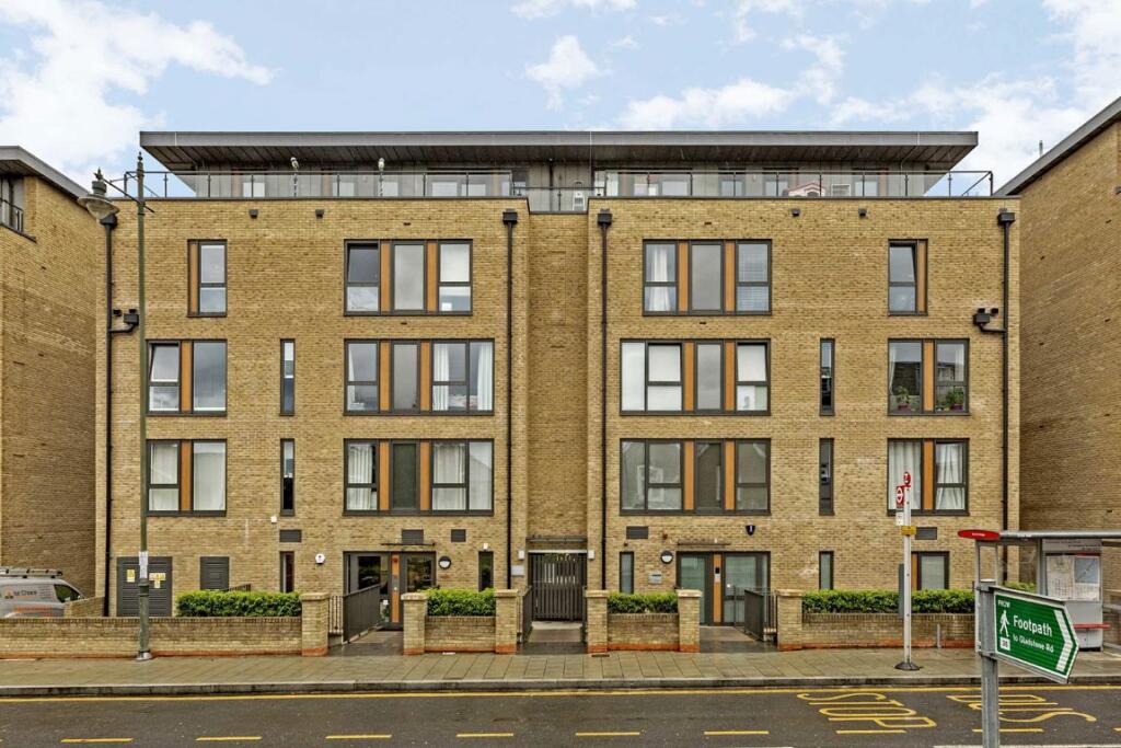 1 bed 1st Floor Flat for rent in Merton. From andrew scott robertson