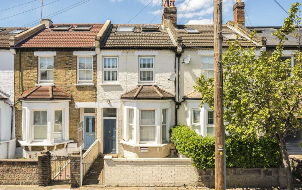 4 bed Mid Terraced House for rent in Wimbledon. From andrew scott robertson