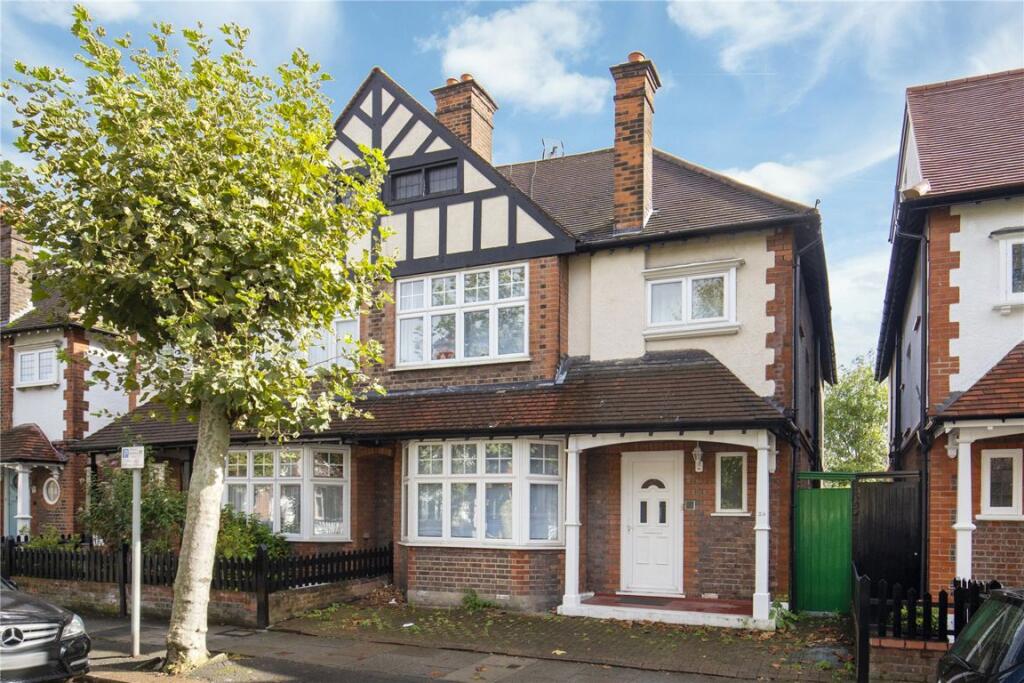 4 bed Detached for rent in Wimbledon. From andrew scott robertson