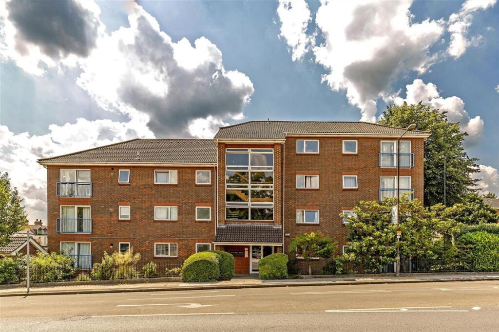 1 bed 1st Floor Flat for rent in Wimbledon. From andrew scott robertson