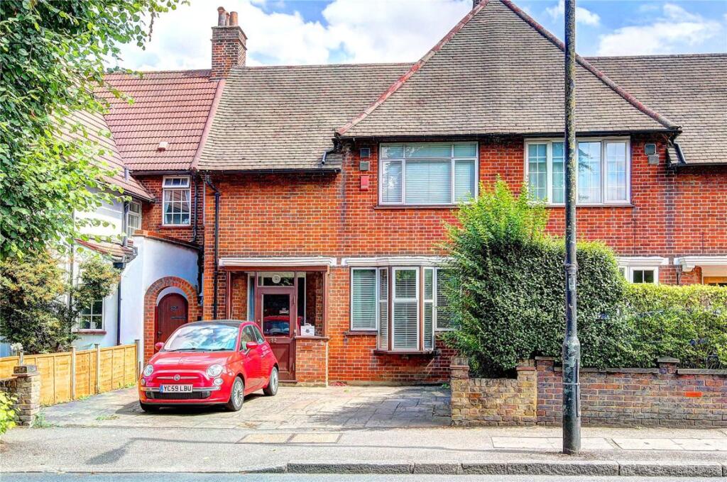 1 bed 1st Floor Flat for rent in New Malden. From andrew scott robertson 1 bed 1st Floor Flat for rent in New Malden. From andrew scott robertson