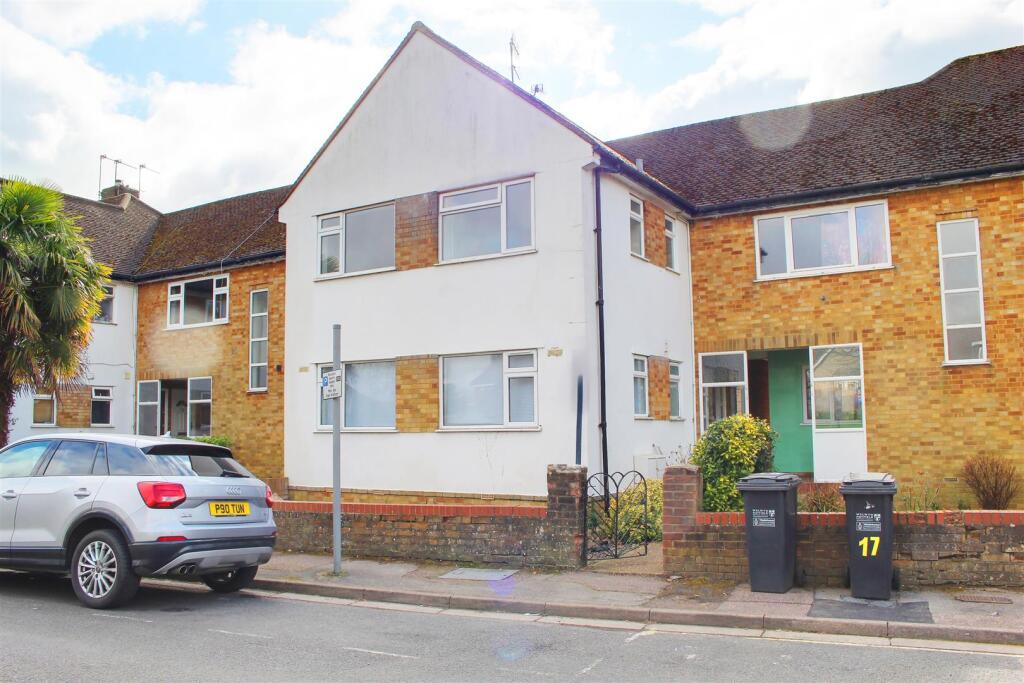 2 bed Annexe for rent in North Mymms. From Andrew Ward - of Brookmans Park and Potters Bar