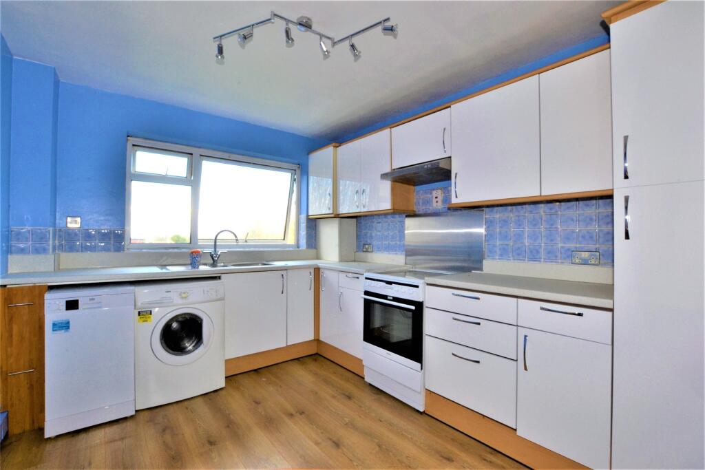 2 bed Apartment for rent in Wallington. From Andrews Letting and Management - Wallington 2 bed Apartment for rent in Wallington. From Andrews Letting and Management - Wallington