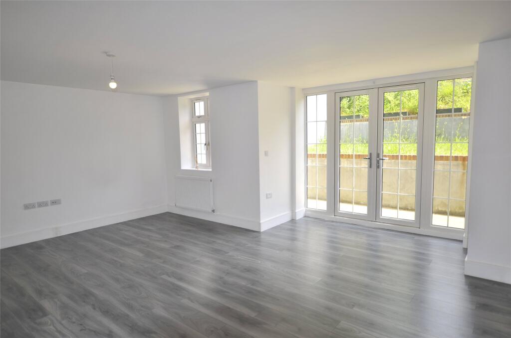 2 bed Apartment for rent in Purley. From Andrews Letting and Management - Wallington 2 bed Apartment for rent in Purley. From Andrews Letting and Management - Wallington