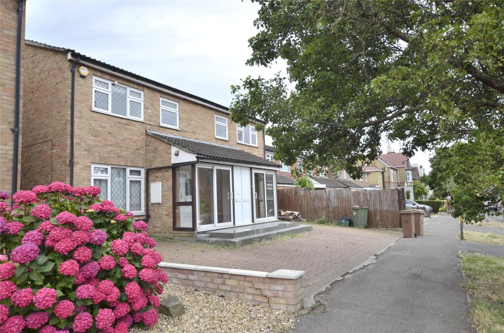 3 bed Semi Detached for rent in Carshalton. From Andrews Letting and Management - Wallington