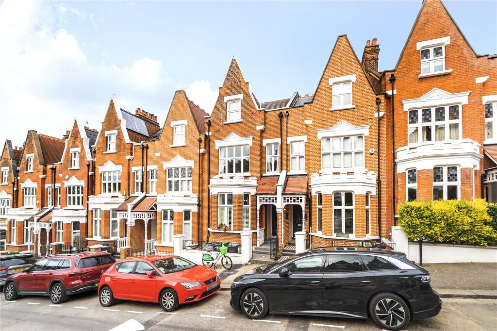 1 bed Mid Terraced House for rent in Hornsey. From Anthony Pepe - Crouch End