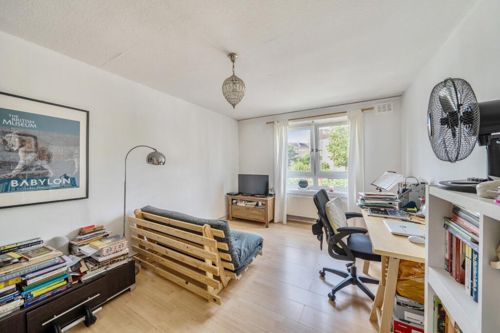 1 bed 1st Floor Flat for rent in Camden Town. From Anthony Pepe - Crouch End