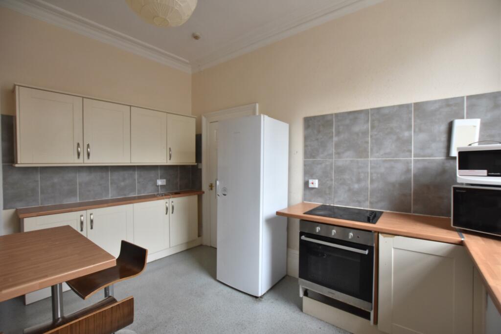 5 bed Mid Terraced House for rent in Bristol. From Anthony James - Cotham