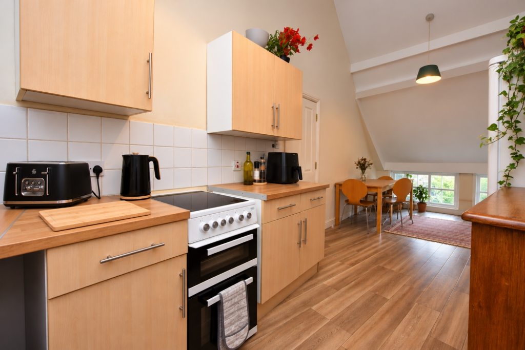 3 bed Mid Terraced House for rent in Leigh Woods. From Anthony James - Cotham