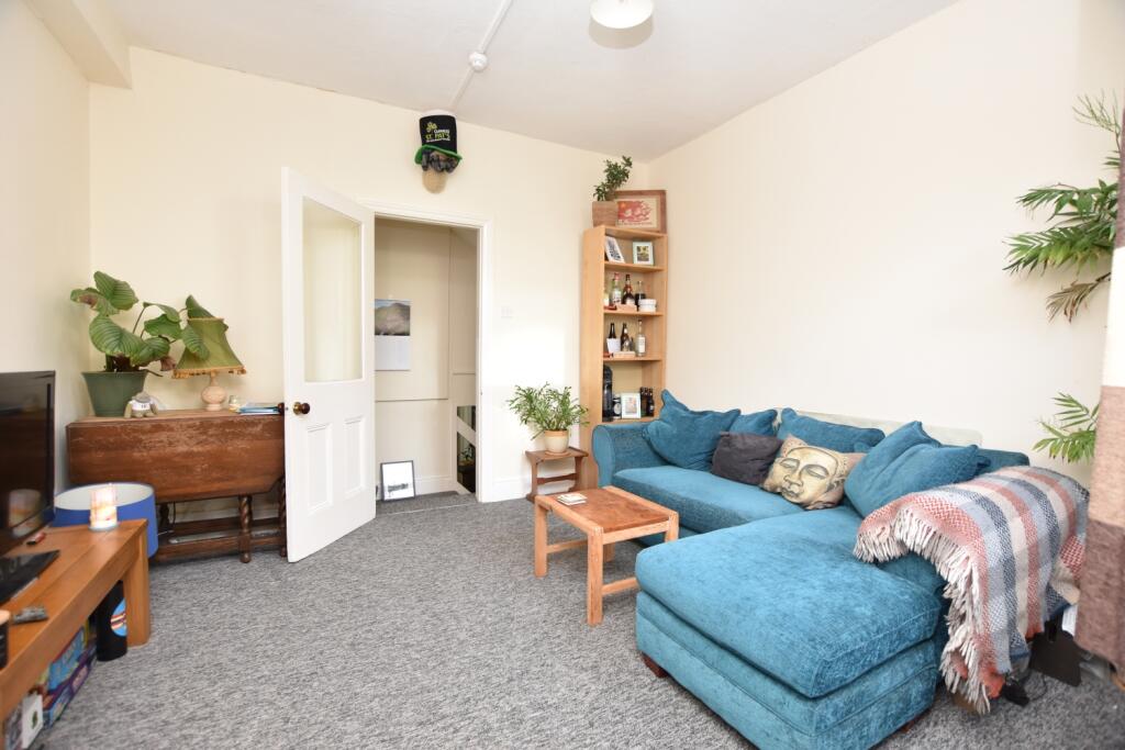 1 bed Mid Terraced House for rent in Bristol. From Anthony James - Cotham 1 bed Mid Terraced House for rent in Bristol. From Anthony James - Cotham
