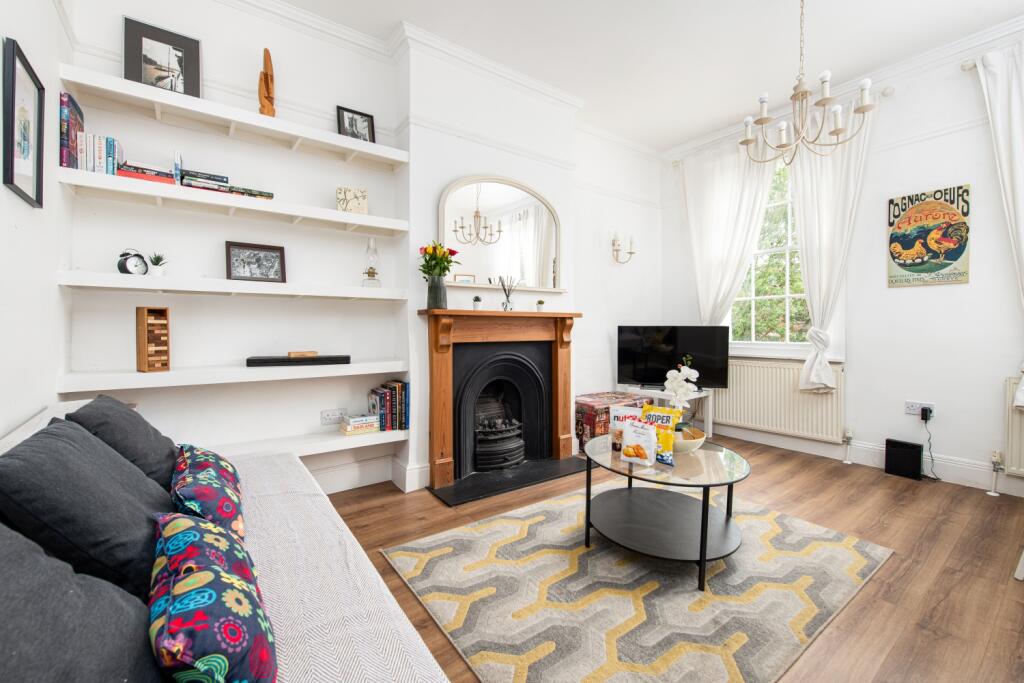 2 bed Mid Terraced House for rent in Bristol. From Anthony James - Cotham 2 bed Mid Terraced House for rent in Bristol. From Anthony James - Cotham