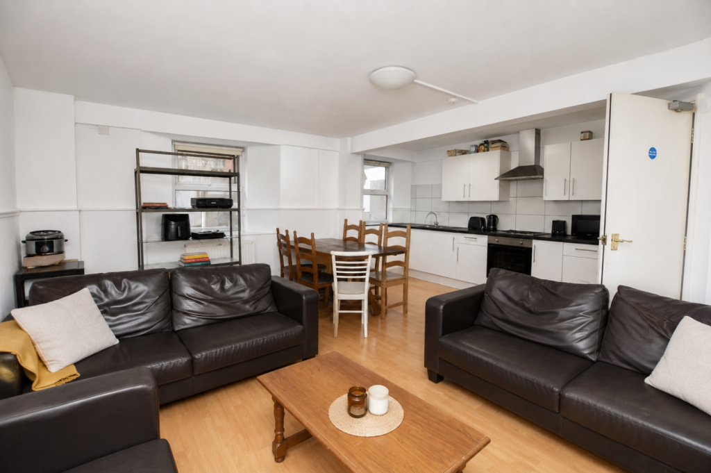 10 bed Mid Terraced House for rent in Leigh Woods. From Anthony James - Cotham