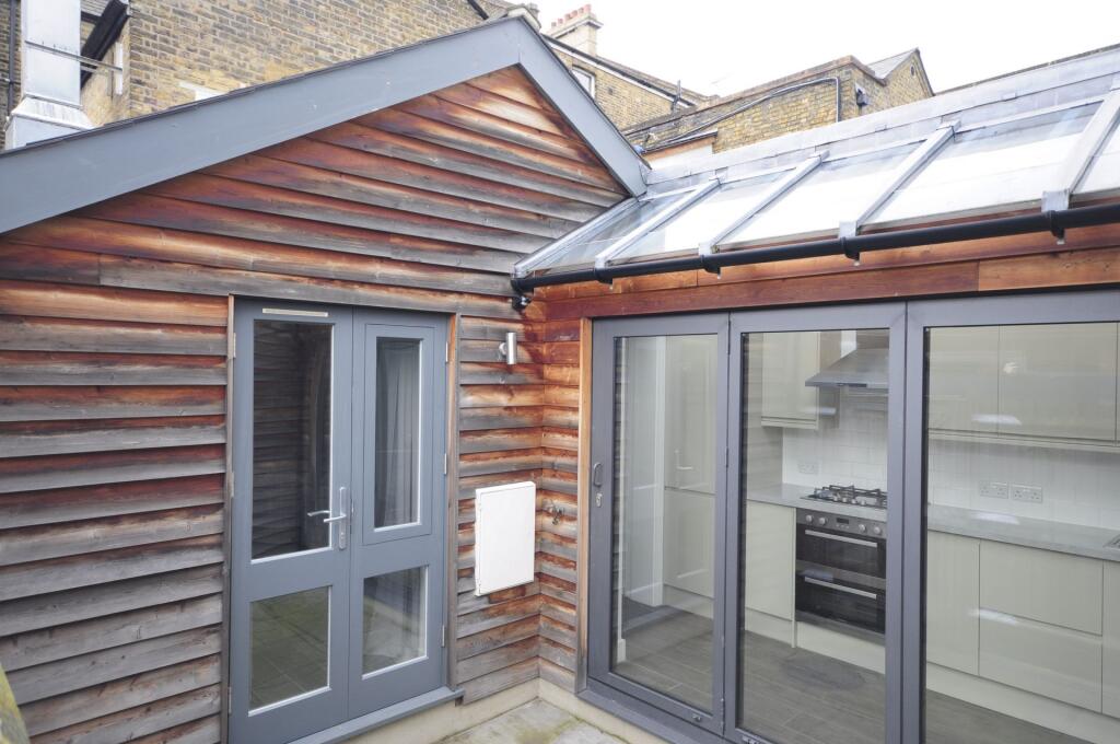 1 bed Detached for rent in Barnes. From Apparent Properties - Barnes 1 bed Detached for rent in Barnes. From Apparent Properties - Barnes