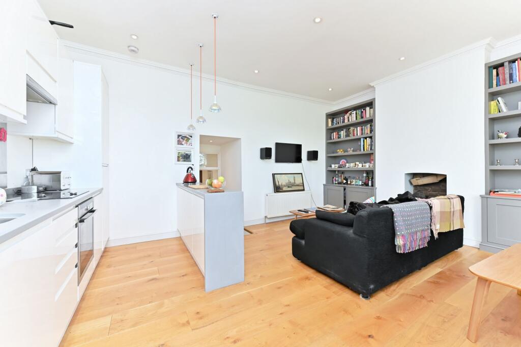 2 bed 1st Floor Flat for rent in Barnes. From Apparent Properties - Barnes 2 bed 1st Floor Flat for rent in Barnes. From Apparent Properties - Barnes