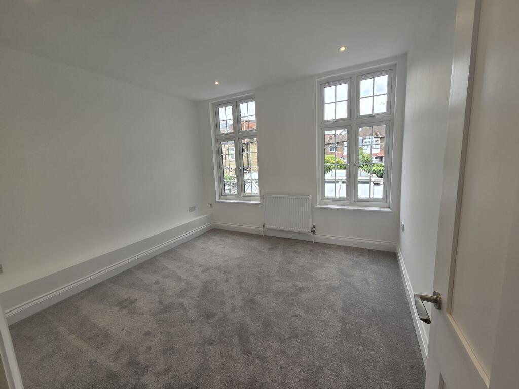 1 bed 1st Floor Flat for rent in Barnes. From Apparent Properties - Barnes