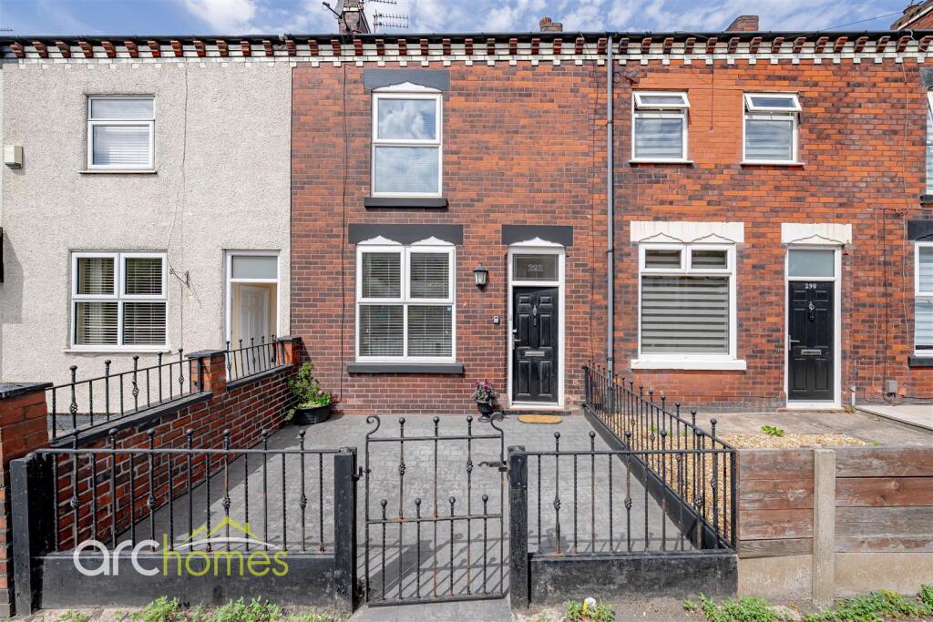 2 bed Mid Terraced House for rent in Westhoughton. From Arc Homes - Atherton