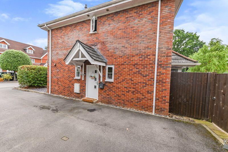 2 bed Semi Detached for rent in Horndean. From Archbold & Edwards - Waterlooville