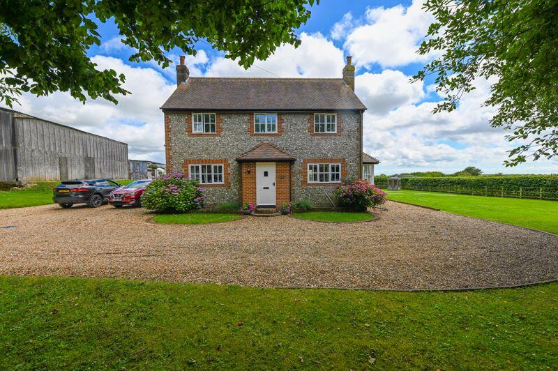 3 bed Detached for rent in Blendworth. From Archbold & Edwards - Waterlooville 3 bed Detached for rent in Blendworth. From Archbold & Edwards - Waterlooville