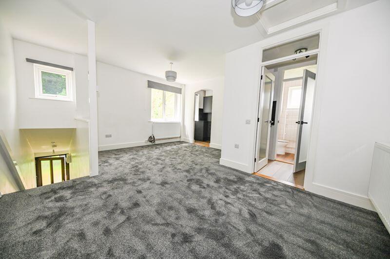 4 bed 1st Floor Flat for rent in Furzeley Corner. From Archbold & Edwards - Waterlooville
