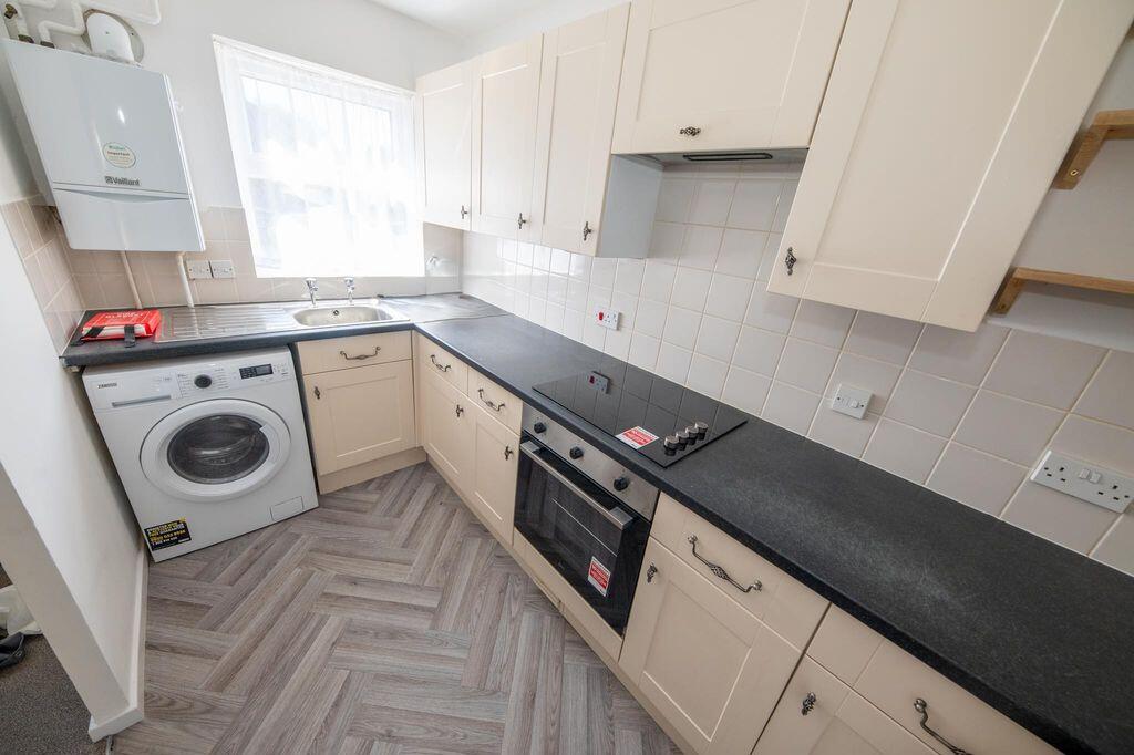 2 bed Mid Terraced House for rent in Furzeley Corner. From Archbold & Edwards - Waterlooville