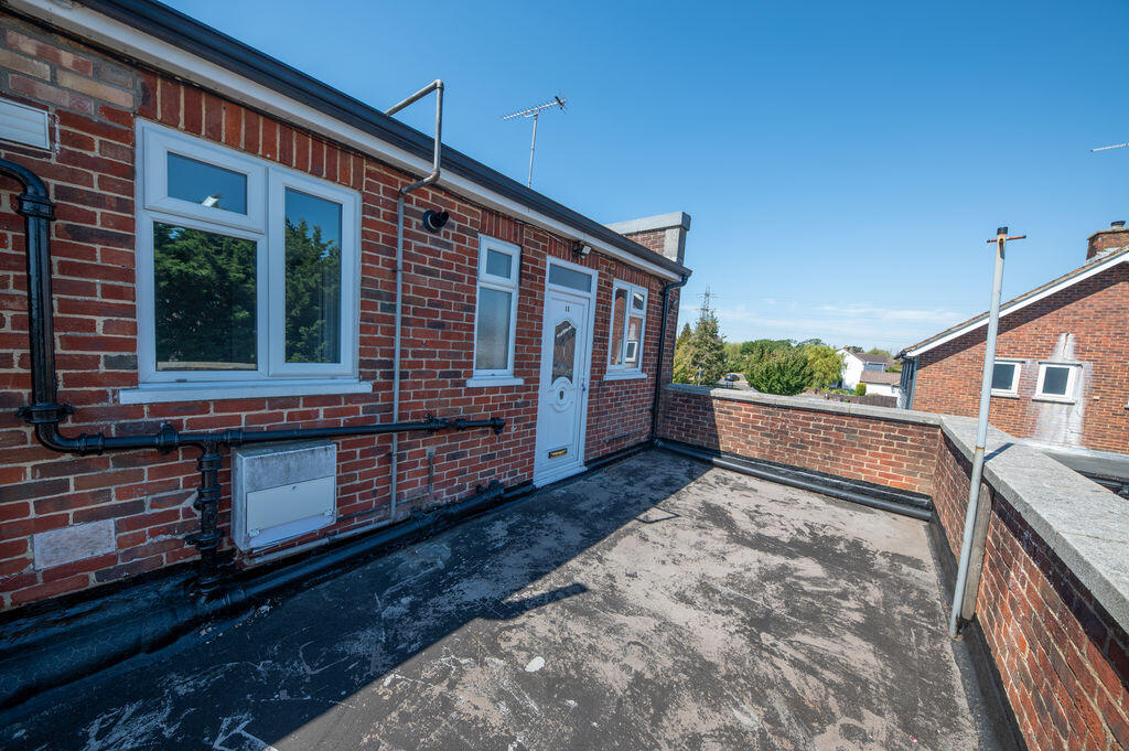 2 bed 1st Floor Flat for rent in Furzeley Corner. From Archbold & Edwards - Waterlooville