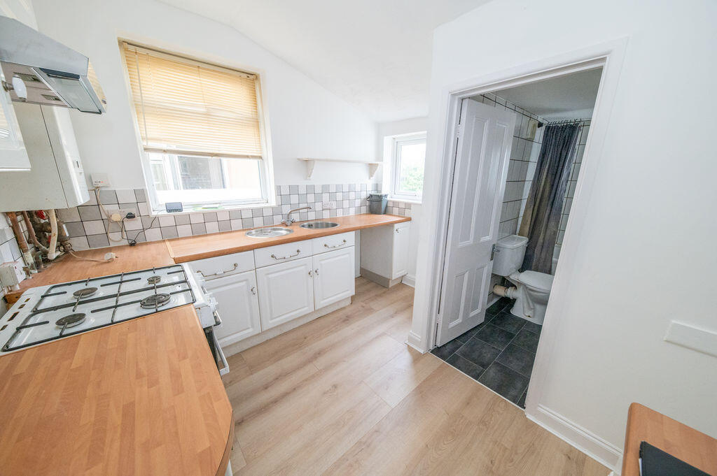 3 bed Mid Terraced House for rent in Portsmouth. From Archbold & Edwards - Waterlooville 3 bed Mid Terraced House for rent in Portsmouth. From Archbold & Edwards - Waterlooville