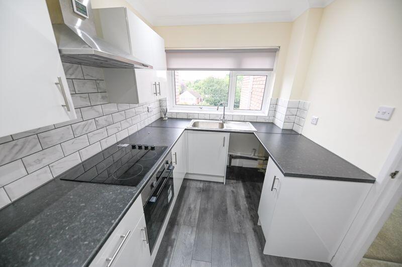 2 bed 1st Floor Flat for rent in Furzeley Corner. From Archbold & Edwards - Waterlooville 2 bed 1st Floor Flat for rent in Furzeley Corner. From Archbold & Edwards - Waterlooville