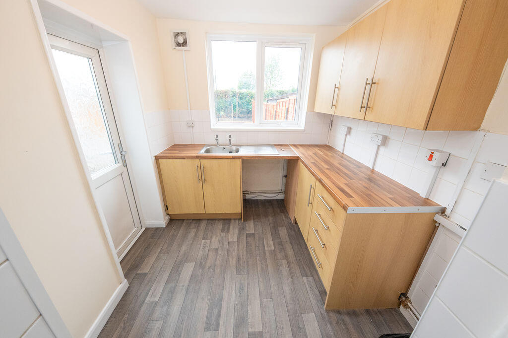3 bed Mid Terraced House for rent in Portsmouth. From Archbold & Edwards - Waterlooville