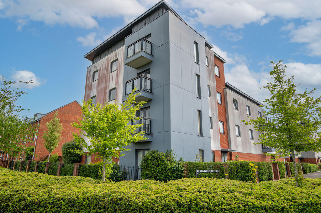 2 bed 1st Floor Flat for rent in Furzeley Corner. From Archbold & Edwards - Waterlooville 2 bed 1st Floor Flat for rent in Furzeley Corner. From Archbold & Edwards - Waterlooville