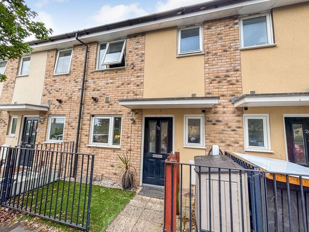 3 bed Not Specified for rent in Burghfield. From Arins - Tilehurst