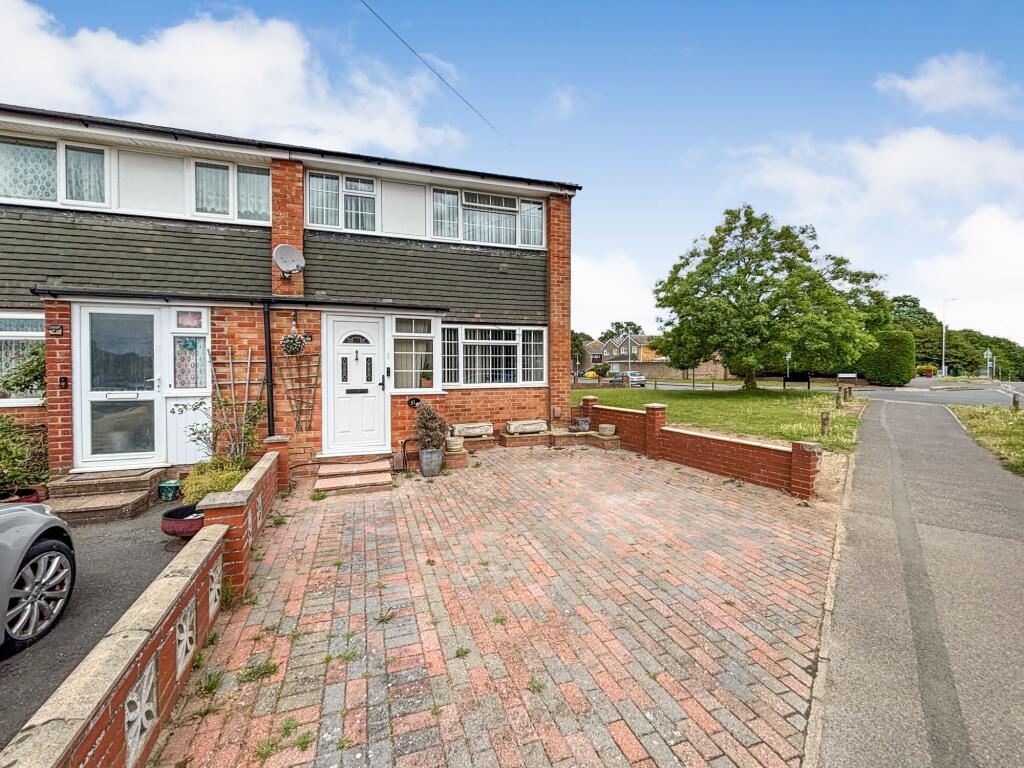 3 bed End of Terrace for rent in Burghfield. From Arins - Tilehurst