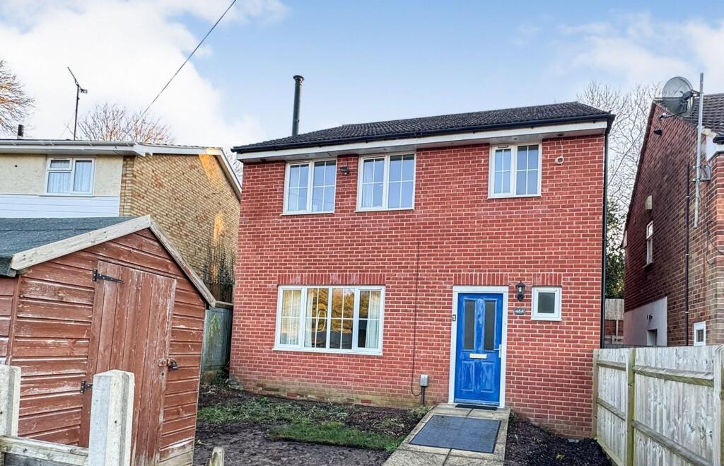 3 bed Detached for rent in Burghfield. From Arins - Tilehurst 3 bed Detached for rent in Burghfield. From Arins - Tilehurst