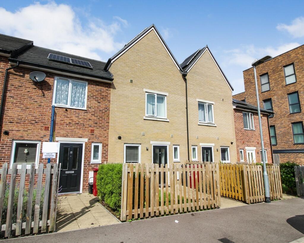 2 bed Mid Terraced House for rent in Burghfield. From Arins - Tilehurst